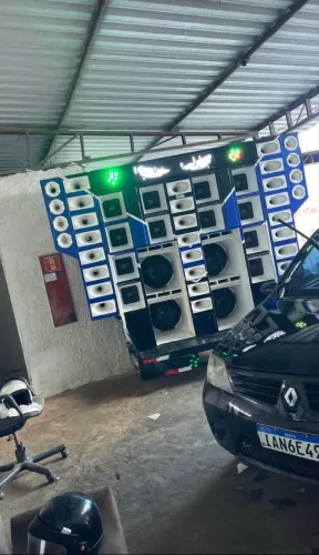 Vende-se paredão de som automotivo ou troco em algum do meu interesse.