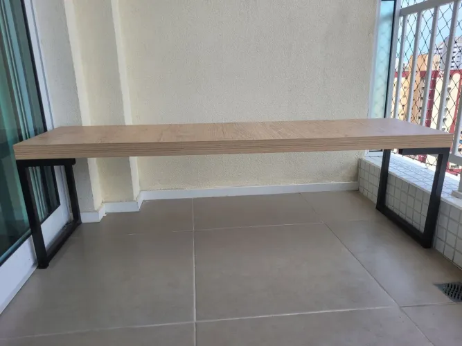 Banco Estilo Industrial com Assento em Linhão