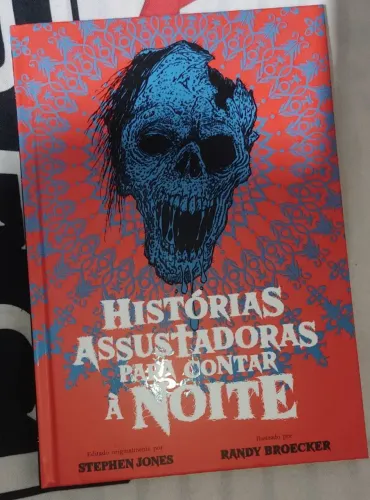 Histórias Assustadoras para Contar à Noite
