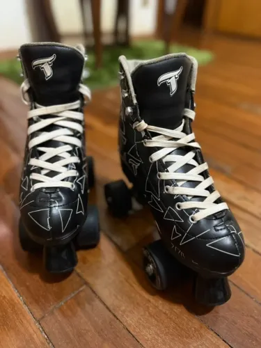 Patins Quad R$399 + Kit Protetores R$150 - Traxart - tamanho 36/37