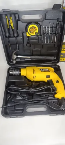 Furadeira e Parafusadeira 220v com kit e maleta