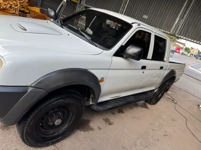 Mitsubishi L200 GL 2.5 4X4 CD Diesel 2012