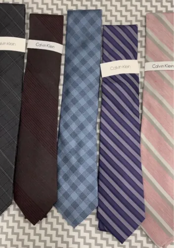 Gravatas Calvin Klein originais novas na etiqueta