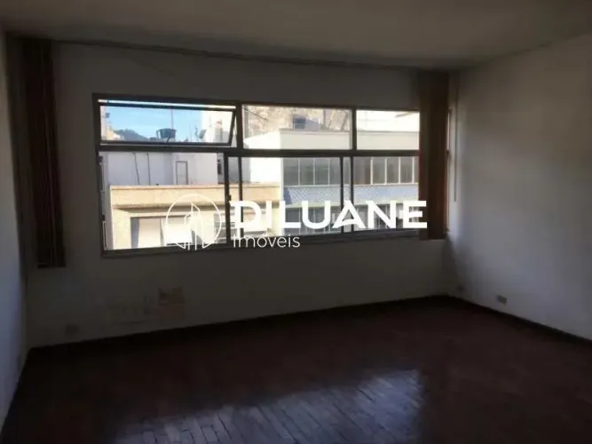 Apartamento - Padrão / Residencial / Copacabana