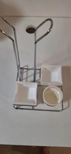 Vendo 4 unidades de suporte para copos, sachês e palhetas
