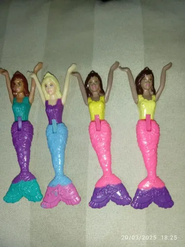 4 Bonecas Barbie Sereia