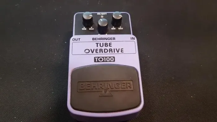 Pedal Overdrive Behringer TO100 Tube Overdrive Guitarra