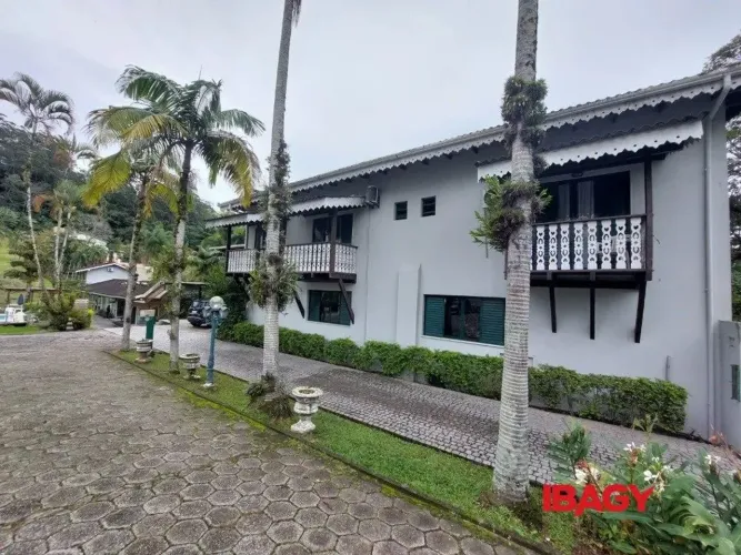 Oportunidade! Casa em Carvoeira - Florianopolis
