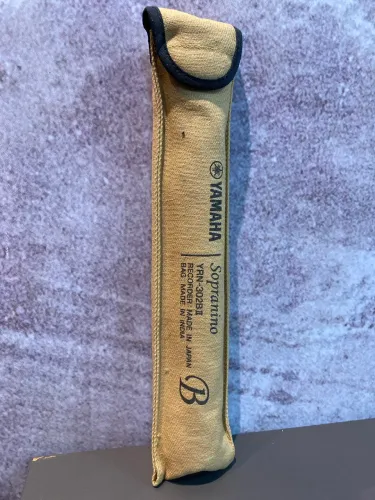 Flauta doce sopranino Yamaha YRN-302BI
