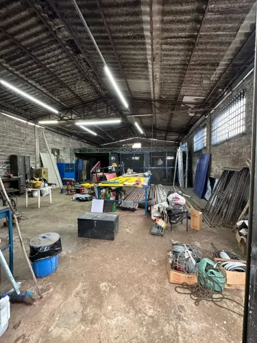 Galpão/Depósito/Armazém para aluguel com 300 metros quadrados com 1 quarto