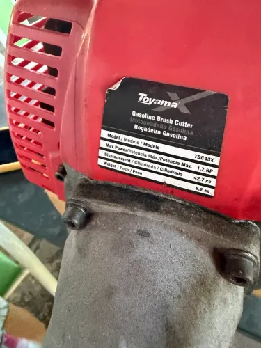 Roçadeira a gasolina 