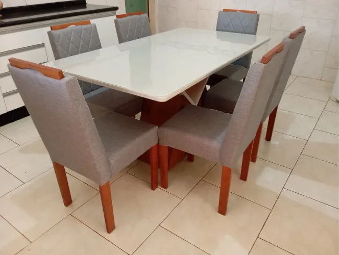 Mesa de jantar madeira