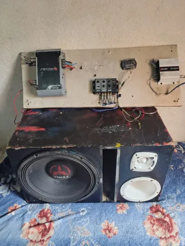 Vende se caixa de som trio funcionando perfeitamente