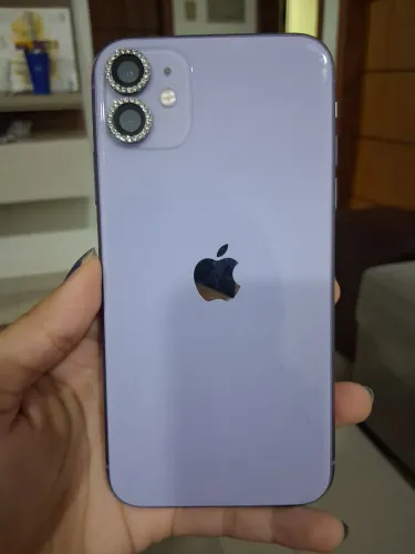 Vendo iphone 11 poucas marcas de uso