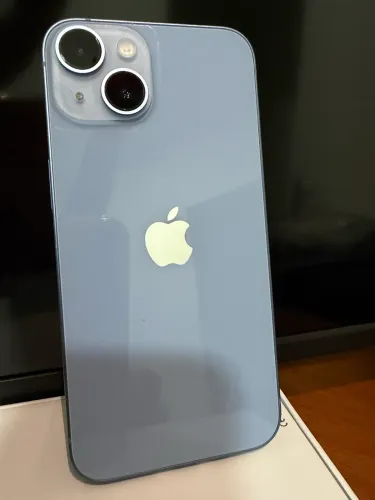 iPhone 14 azul 128gb excelente