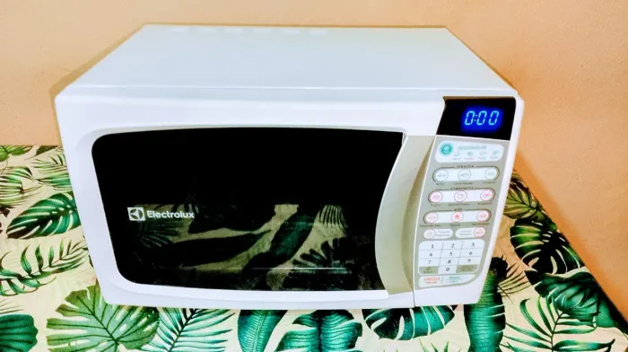Microondas Electrolux 20 LTS entrego
