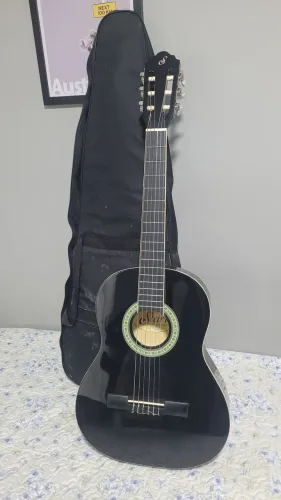 Violão juvenil com capa