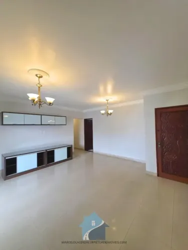 Parque São José do Rio Negro - Adrianópolis 3 qtos sendo1 suíte, 120m2, escasda!!
