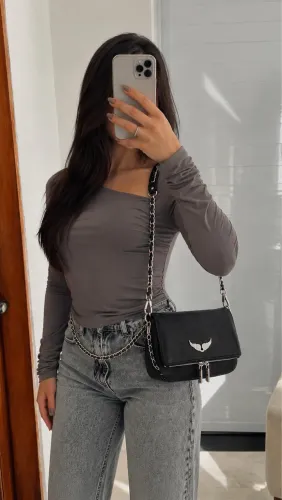 Bolsa Feminina Preta Zoe Bag M com Corrente