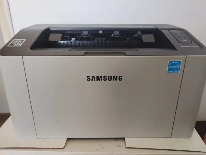 Impressora laser HP 107w