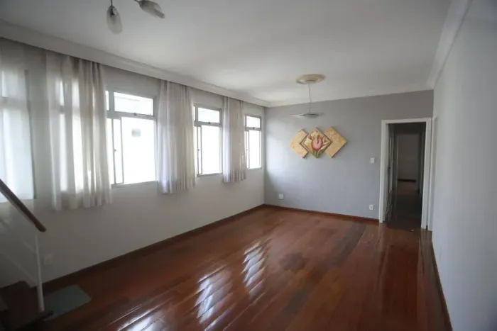 Apartamento à Venda - Coração Eucarístico, 4 Quartos, 210 m2