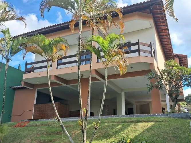 Casa à venda no condomínio Nova Higienópolis