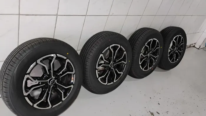 Rodas com pneus conjunto novo com NF, medida 195 65 15
