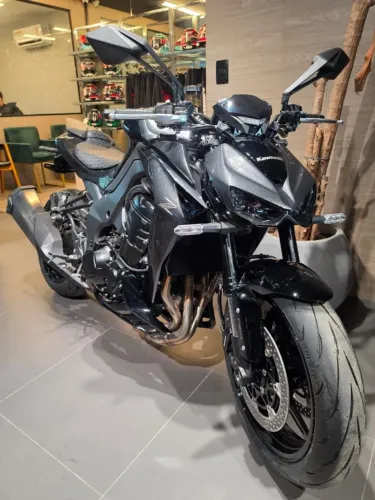 KAWASAKI -- Z1100 STANDARD