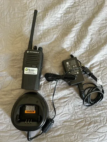 Radio Motorola Mototrbo Dep 450 Vhf Digital Preto 127/220 V
