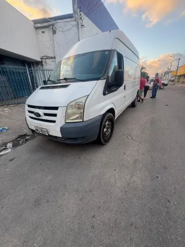 Ford Transit Furgão 3330 2.4 Tdci Curto Dies. 2011