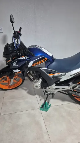 CB twister 250 APENAS 18.833 Mil Km