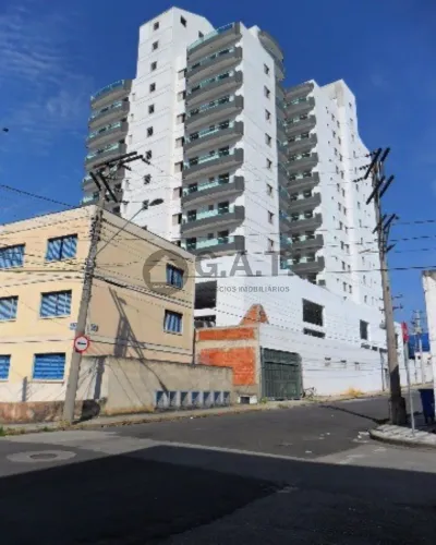Apartamento para locação no Jardim Vergueiro, Sorocaba-SP: 2 quartos, 2 salas, 1 banheiro,