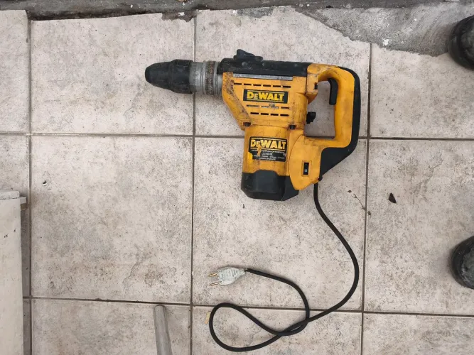 Martelete dewalt
