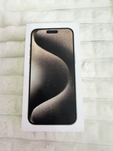 Caixa de iPhone 15 pro max 