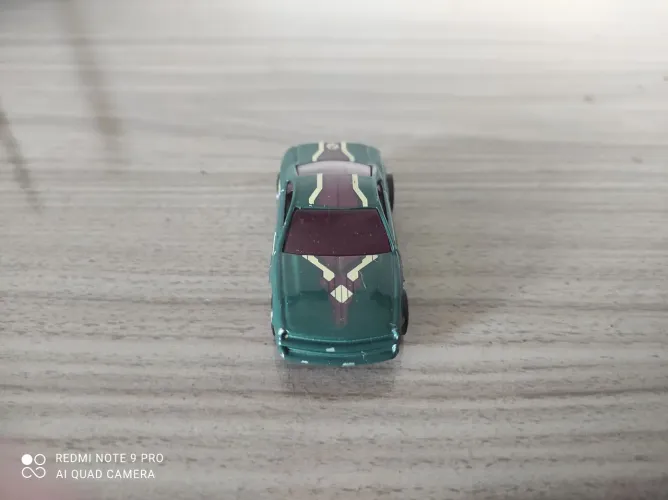 Hot Wheels Muscle Tone 2015 Vingadores Era de Ultron Visão