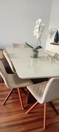 Mesa de jnatar com 6 cadeiras