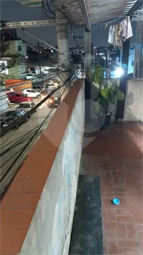 IMÓVEL COM SOBRADO + OUTRA CASA NO TERRENO, ÓTIMA PARA RENDA OU FAMÍLIA GRANDE