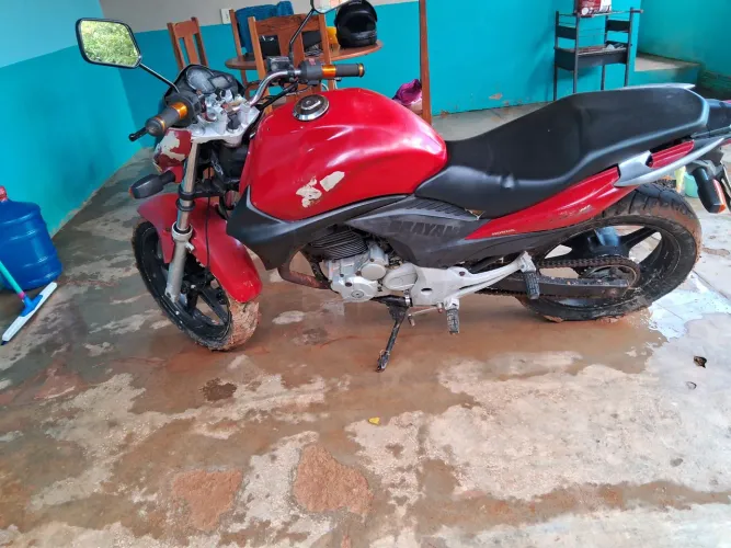 Vendo esta moto 