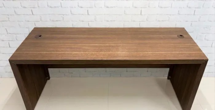SUPER OPORTUNIDADE! MESA PARA COMPUTADOR, ESTUDO OU ESCRITÓRIO