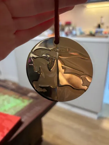 Medalhão Burberry