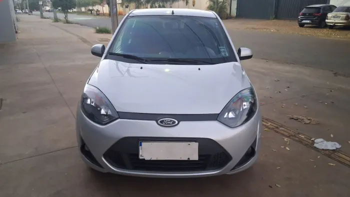 Ford Fiesta Sedan SE 1.6 8V Flex 4P 2014