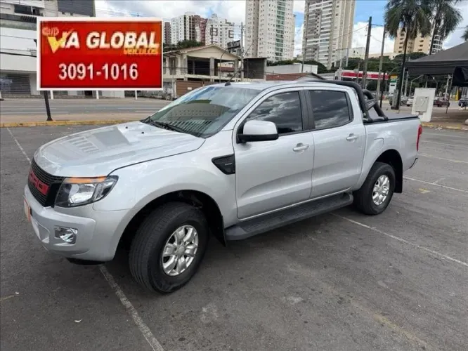 Ford Ranger XLS 2.5 16V 4X2 CD Flex 2014