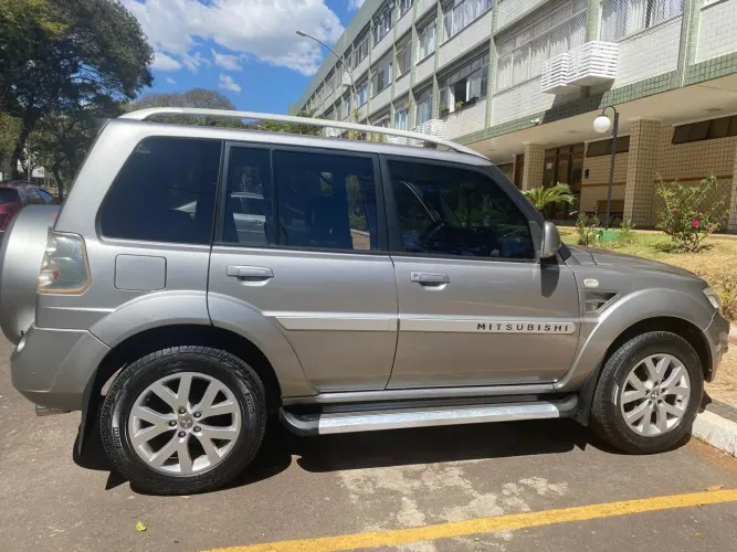 Mitsubishi Pajero TR4 2.0 Flex 16V 4X2 Mec. 2012