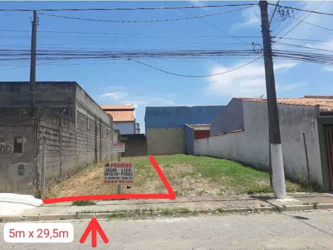 Vende-se Terreno 1/2 (meio lote) Jaraguá - Escritura Definit