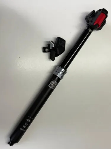 Canote Retratil Rockshox Reverb Axs eletrônico 