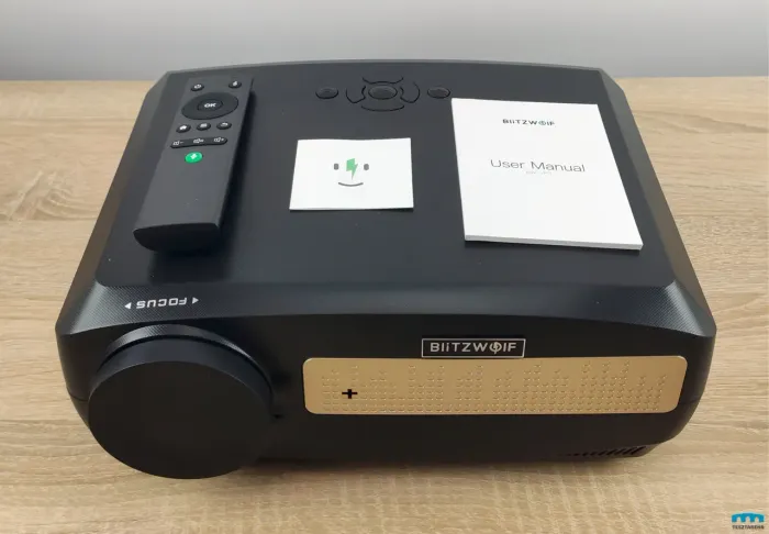 Projetor Smart BlitzWoif Led Bw vp9 1080p