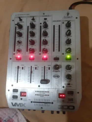 Mixer Vmx 300 Behringer