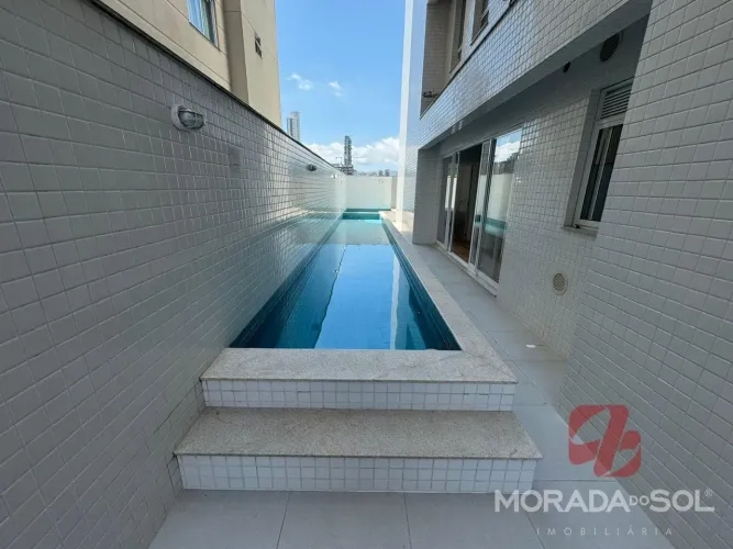 Apartamento com Piscina Privada para alugar em Meia Praia - Itapema/SC