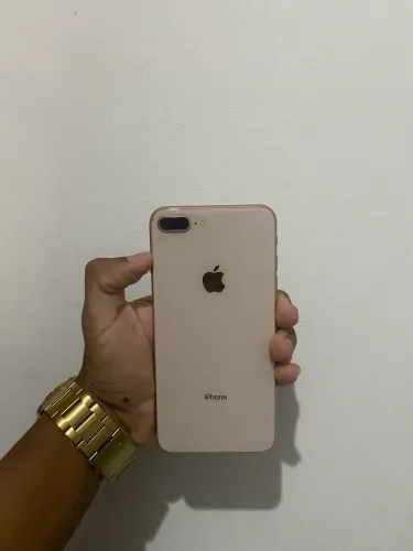 iPhone 8 Plus