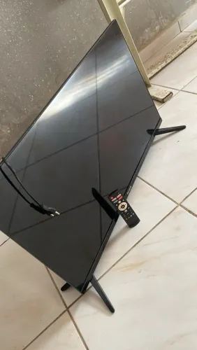 Televisão semi nova